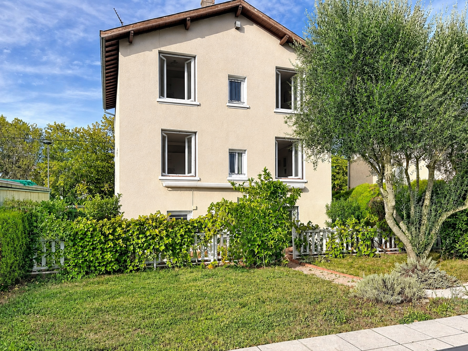 Maison 7 pièces 130 m² · à Caluire · 130 m² · 780 000 €
